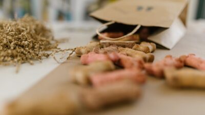 How to Make Homemade Pet Treats: Safe Recipes for Dogs and Cats